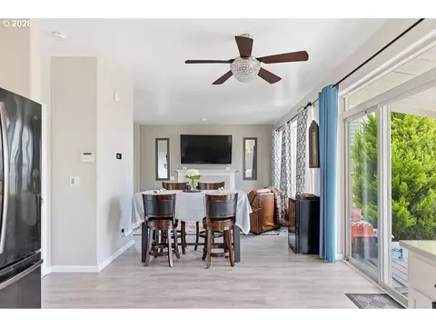 Dining - 5471 Gould Ave, Eugene, OR 97402 photo 2 of 3
