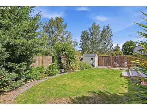 Exterior - 5471 Gould Ave, Eugene, OR 97402 photo 11 of 11