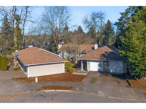 19789 SW Santee Ct, Tualatin, OR 97062