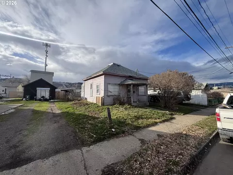 1408 N Cherry St, La Grande, OR 97850