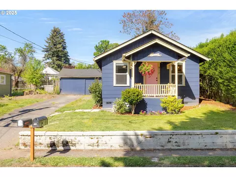917 NW Greeley St, Camas, WA 98607