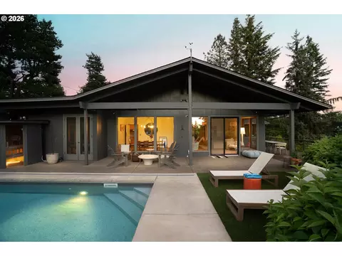 1550 SW Mitchell St, Portland, OR 97239