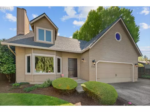 2340 SE Lindenbrook Ct, Milwaukie, OR 97222