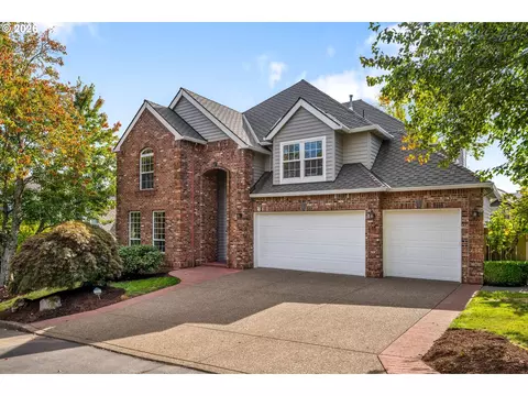 1915 NW Columbine Ln, Portland, OR 97229