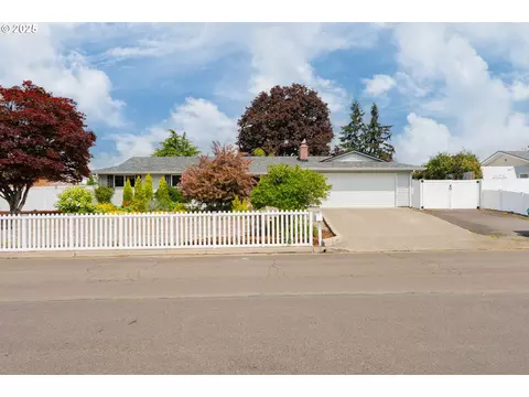 8708 NE 99th St, Vancouver, WA 98662