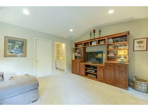 Other - 3377 Onyx Pl, Eugene, OR 97405 photo 9 of 11