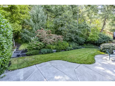 Exterior - 3377 Onyx Pl, Eugene, OR 97405 photo 6 of 6