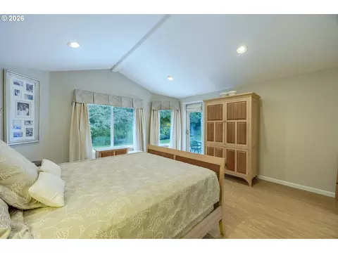 Bedroom - 3377 Onyx Pl, Eugene, OR 97405 photo 2 of 5