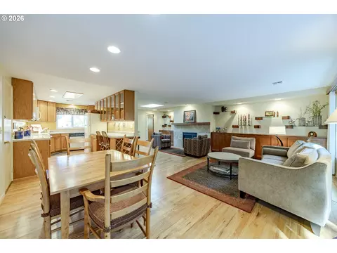 Other - 3377 Onyx Pl, Eugene, OR 97405 photo 7 of 11