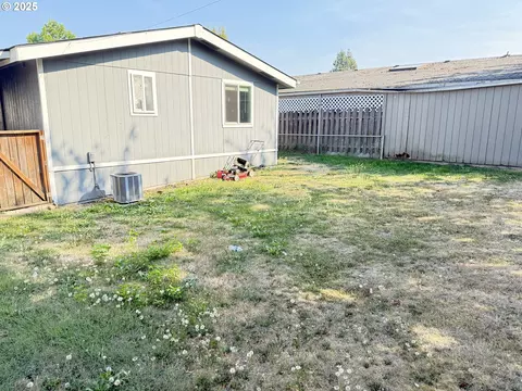 1949 SE Palmquist Rd #51, Gresham, OR 97080 photo 15
