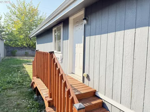 1949 SE Palmquist Rd #51, Gresham, OR 97080 photo 2