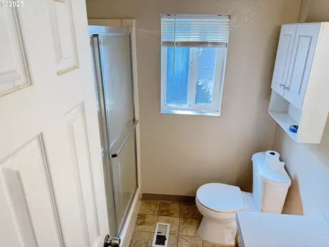 1949 SE Palmquist Rd #51, Gresham, OR 97080 photo 10