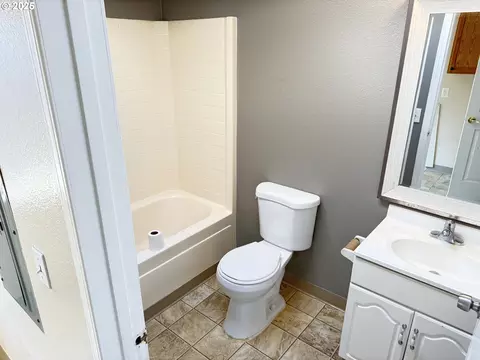 1949 SE Palmquist Rd #51, Gresham, OR 97080 photo 12