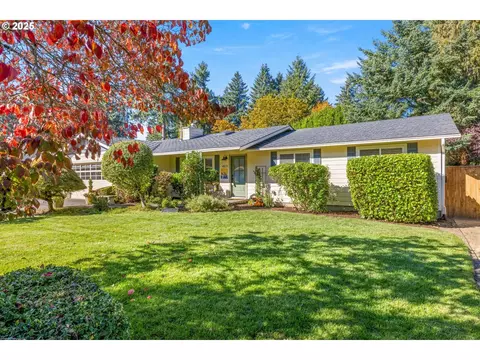 4971 Lakeview Blvd, Lake Oswego, OR 97035