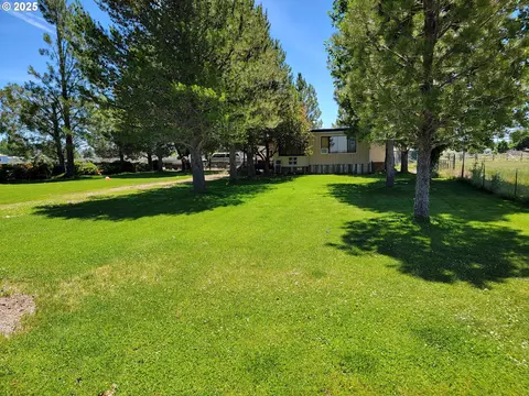 57580 Fall Rd, Christmas Valley, OR 97641 photo 21
