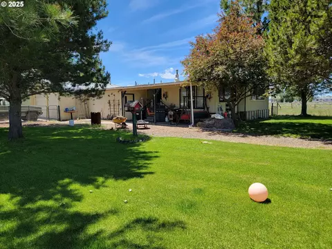 57580 Fall Rd, Christmas Valley, OR 97641 photo 18