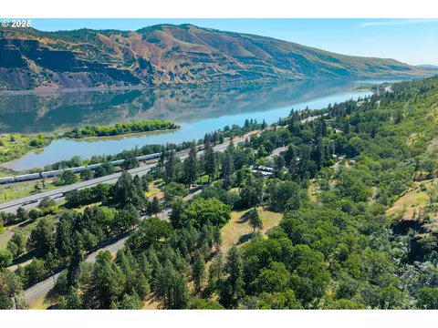 Hwy 30w, The Dalles, OR 97058