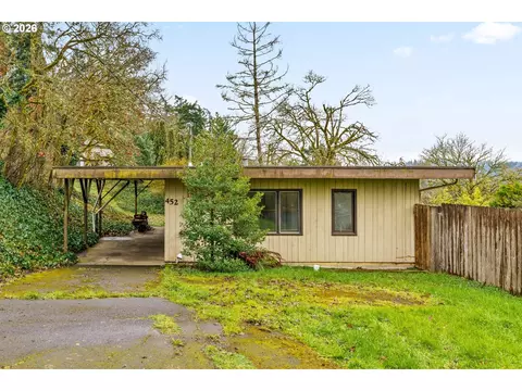 452 S 4th St, Springfield, OR 97477
