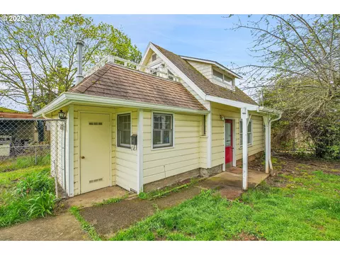 4811 SE 84th Ave, Portland, OR 97266