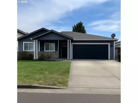 1049 Prairie Meadows Ave, Junction City, OR 97448