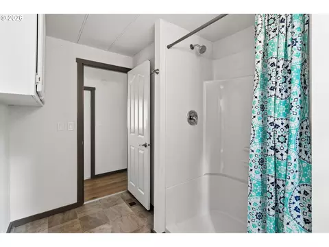 205 S 54th St #76, Springfield, OR 97478 photo 24