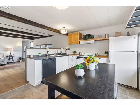205 S 54th St #76, Springfield, OR 97478 photo 4