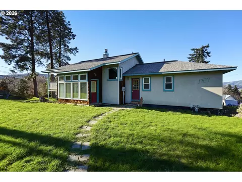 1707 Bridge St, The Dalles, OR 97058