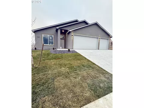 1327 SE 9th St, Hermiston, OR 97838