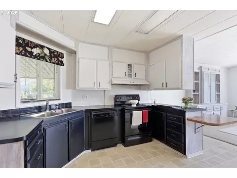 1199 N Terry St #289, Eugene, OR 97402 photo 10