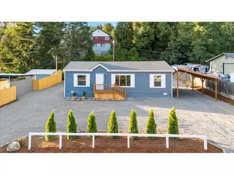 48121 Willamette Way, Oakridge, OR 97463