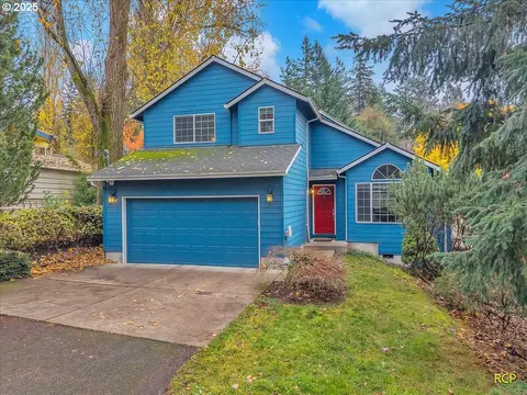 5022 SW Vesta St, Portland, OR 97219