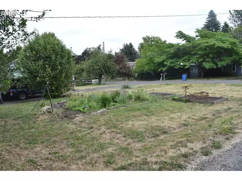 109 Mcclure Ln, Eugene, OR 97404 photo 6