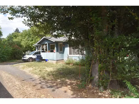 109 Mcclure Ln, Eugene, OR 97404 photo 4