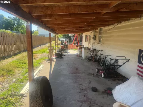 Exterior - 3131 SE 282nd Ave, Gresham, OR 97080 photo 2 of 10