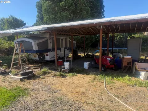 Exterior - 3131 SE 282nd Ave, Gresham, OR 97080 photo 6 of 10
