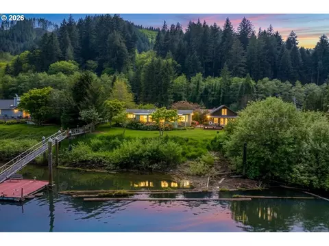 10273 Sweet Creek Rd, Mapleton, OR 97453