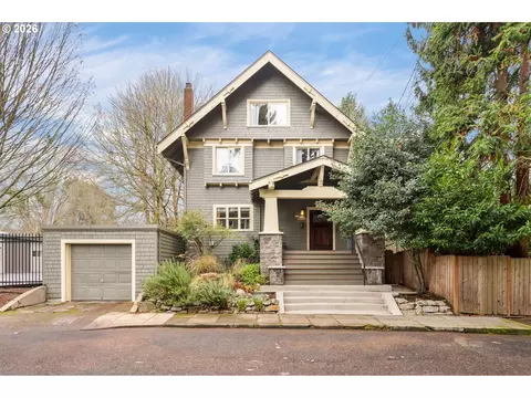 928 SE 18th Ave, Portland, OR 97214