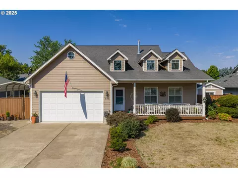 896 29th Ave, Sweet Home, OR 97386