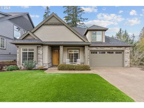 9645 SW Shady Pl, Tigard, OR 97223