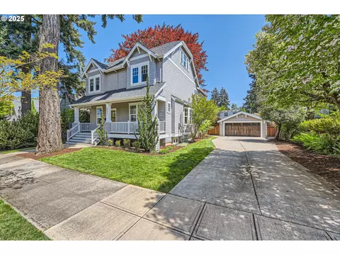 3962 NE Cesar E Chavez Blvd, Portland, OR 97212