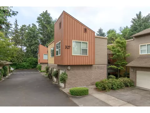 327 Rustic Pl #38, Eugene, OR 97401 photo 1