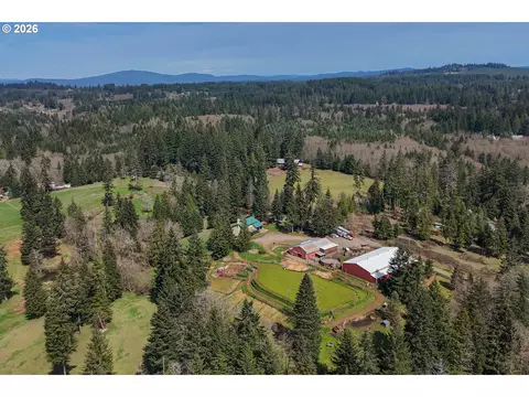 View/Area - 43737 SErin Ln, Sandy, OR 97055 photo 2 of 5
