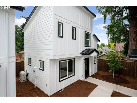 4103 SE Olsen St #4, Milwaukie, OR 97222