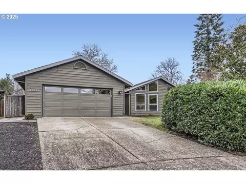 20925 NW Nolana Ct, Portland, OR 97229