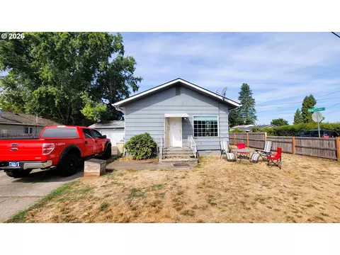 2410 Porter St, Lebanon, OR 97355