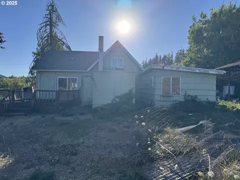 33367 Bloomberg Rd, Eugene, OR 97405