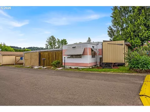 18830 Highway 99e #42, Oregon City, OR 97045