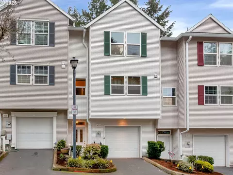 14215 SW Cougar Ridge Dr, Beaverton, OR 97008