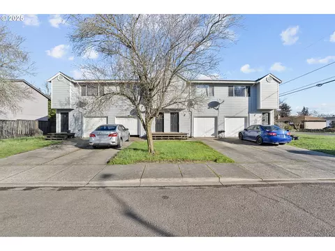 619 E 10th St, Newberg, OR 97132
