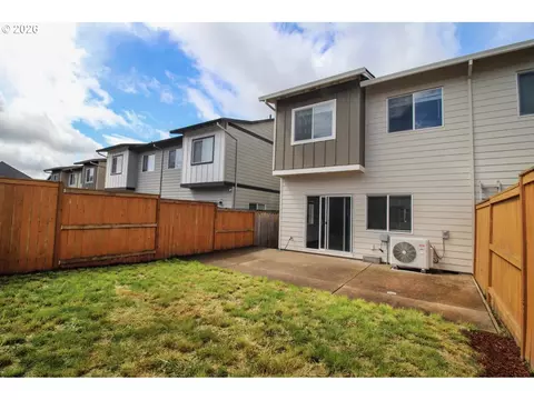 Exterior - 842 S 22nd Ave, Cornelius, OR 97113 photo 3 of 5